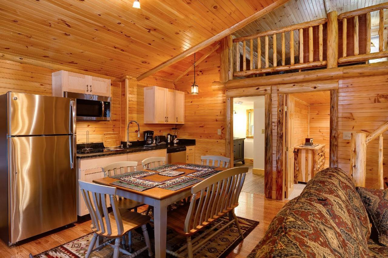 לייק פלאסיד Cobble Mountain Lodge מראה חיצוני תמונה