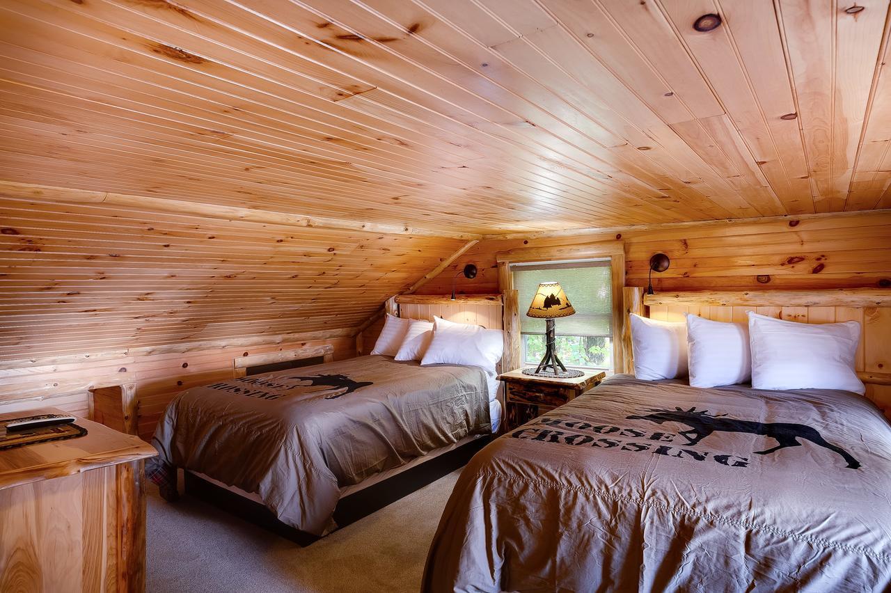לייק פלאסיד Cobble Mountain Lodge מראה חיצוני תמונה