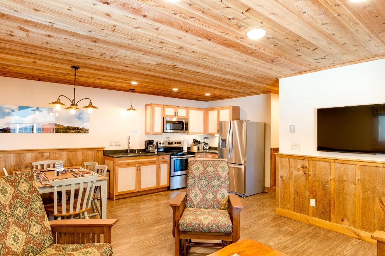 לייק פלאסיד Cobble Mountain Lodge מראה חיצוני תמונה