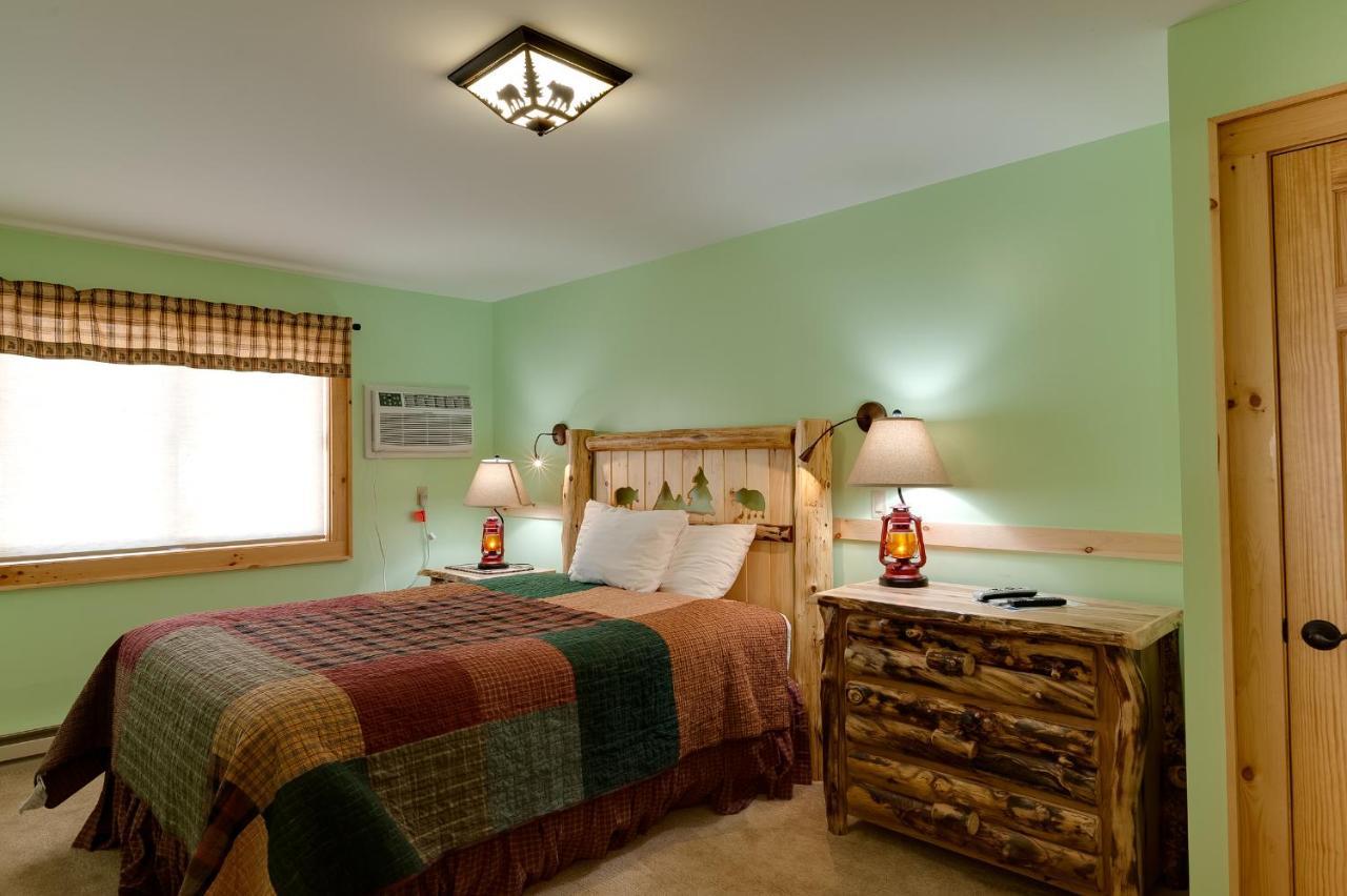לייק פלאסיד Cobble Mountain Lodge מראה חיצוני תמונה